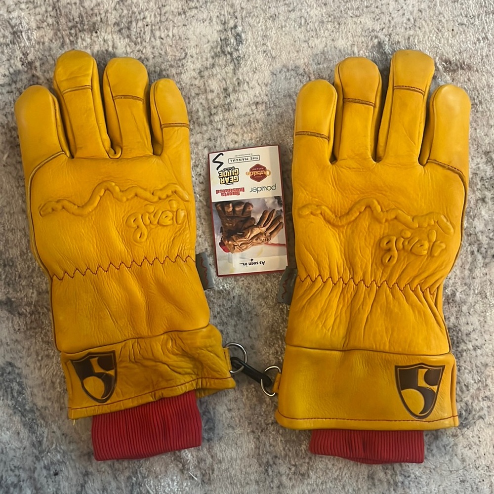 NWT special editon high fives x give’r gloves
